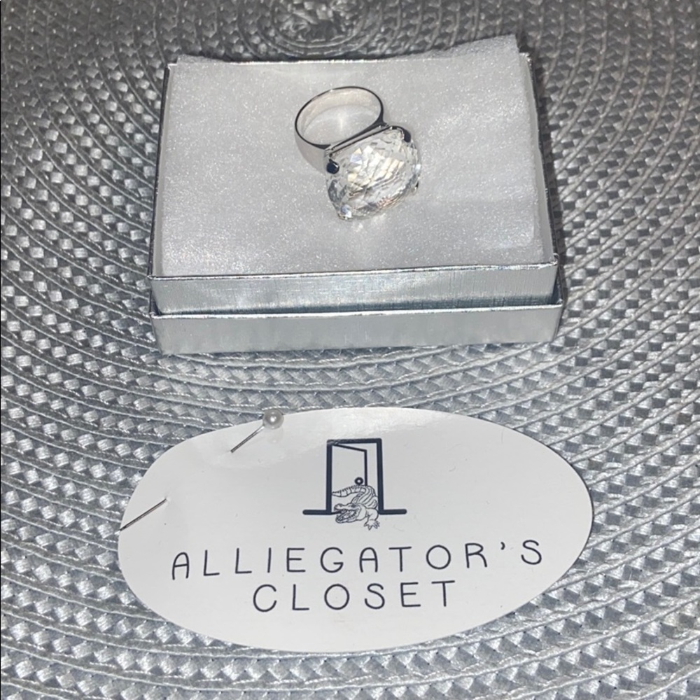Swarovski Big Center Stone Silver Band Ring Size 6